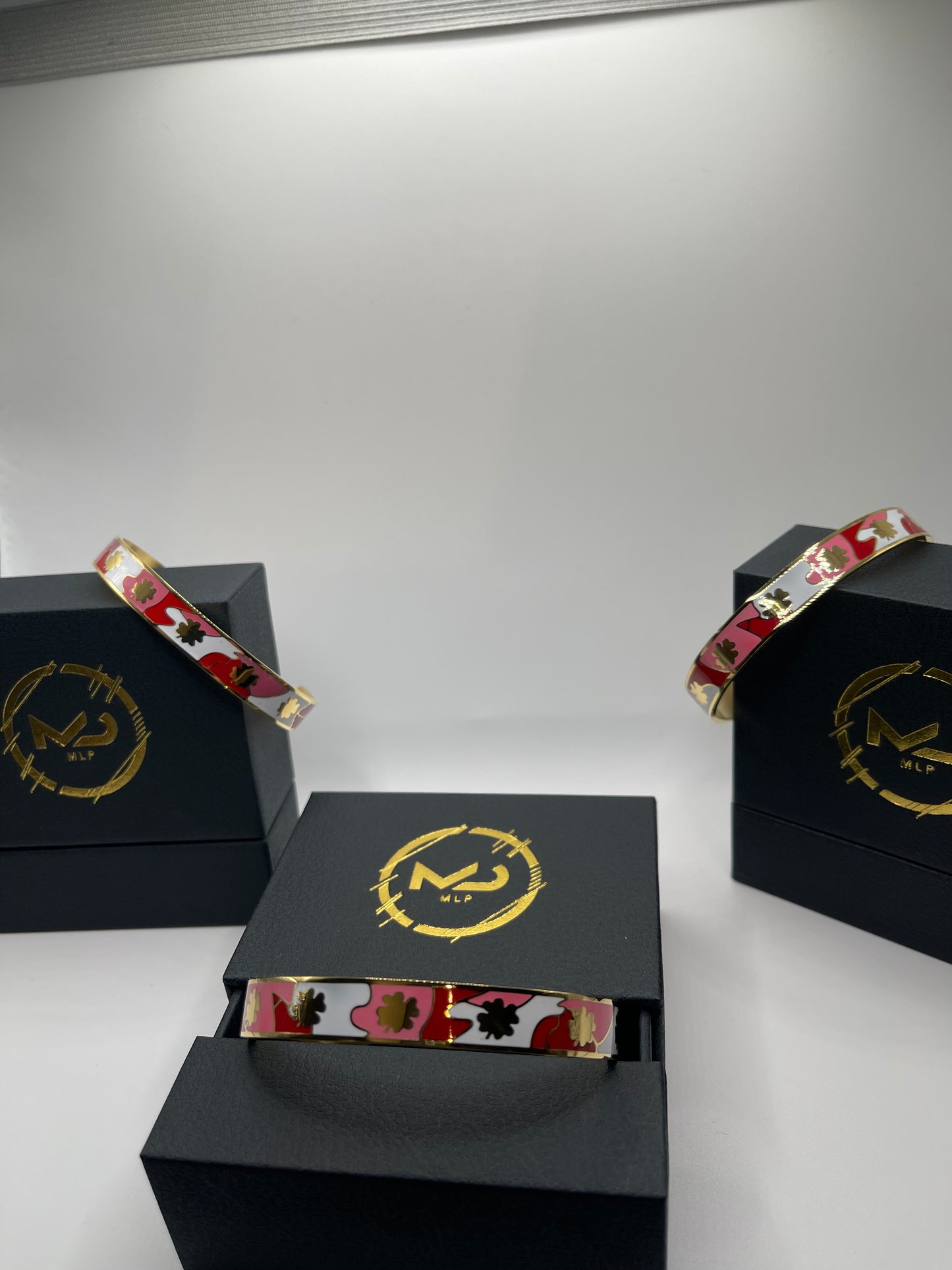 Clover Bracelet Pink Camo π
