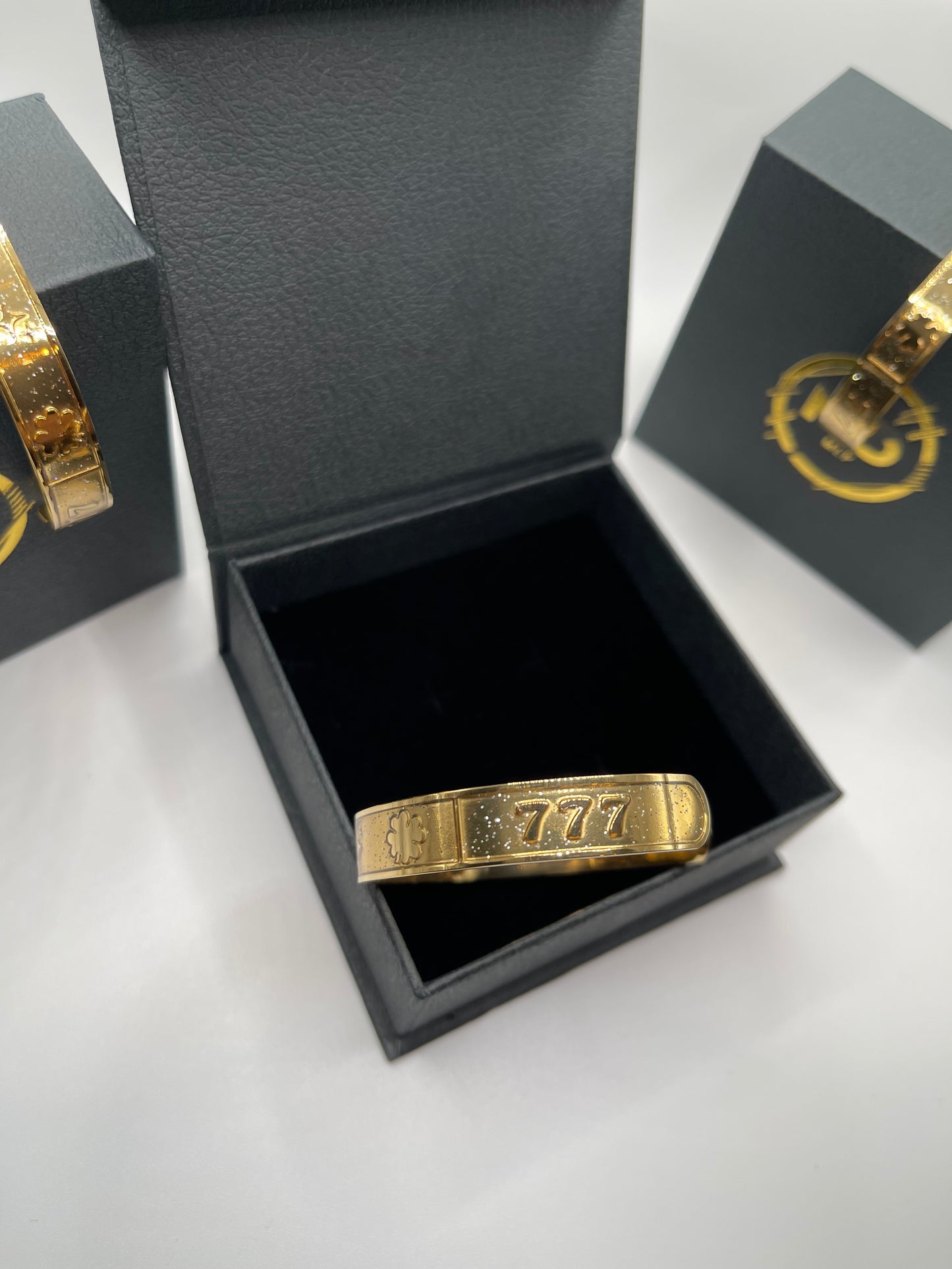 MLP 777 Clover Bracelet In Gold