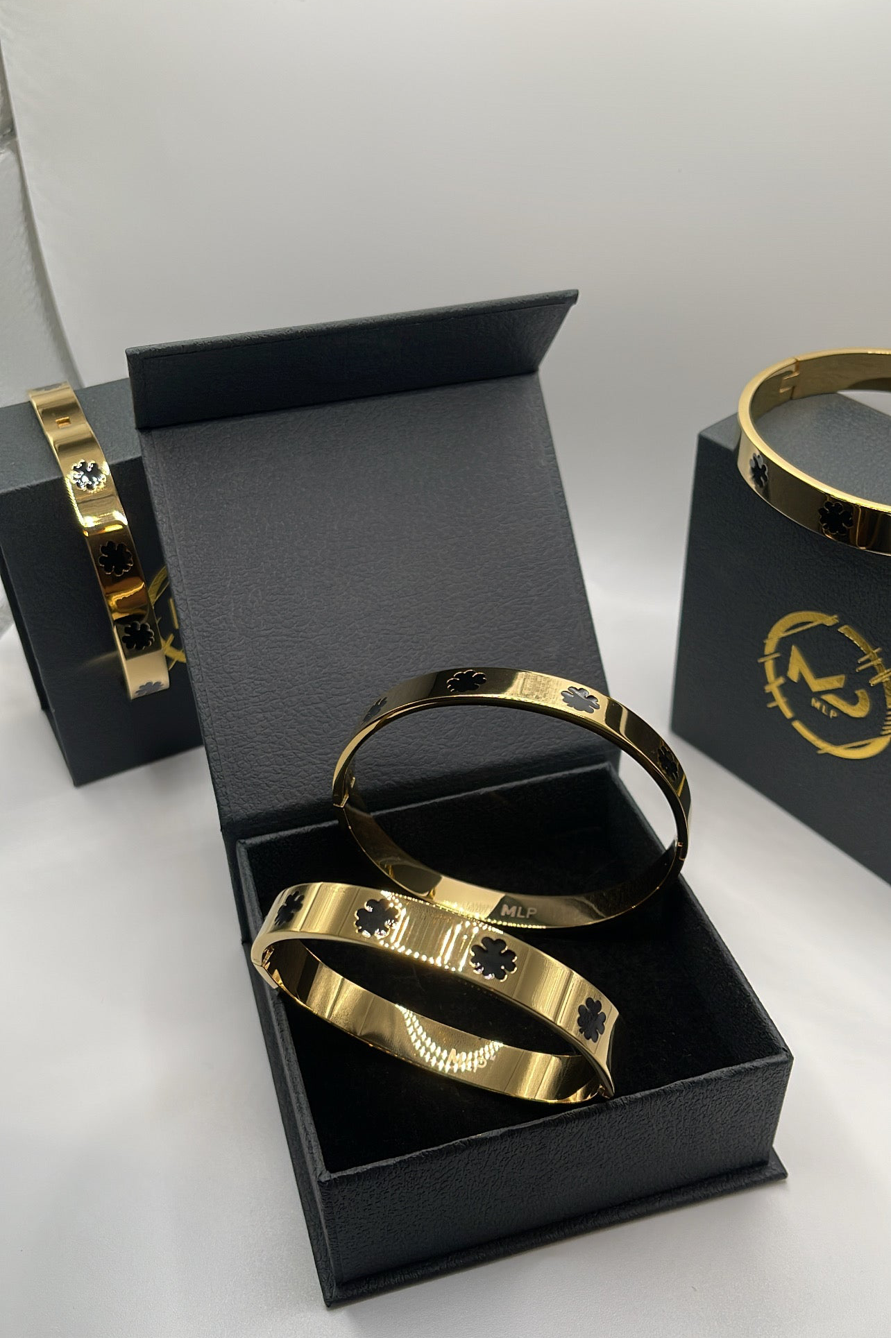 MLP Full Clover Bracelet In Gold π