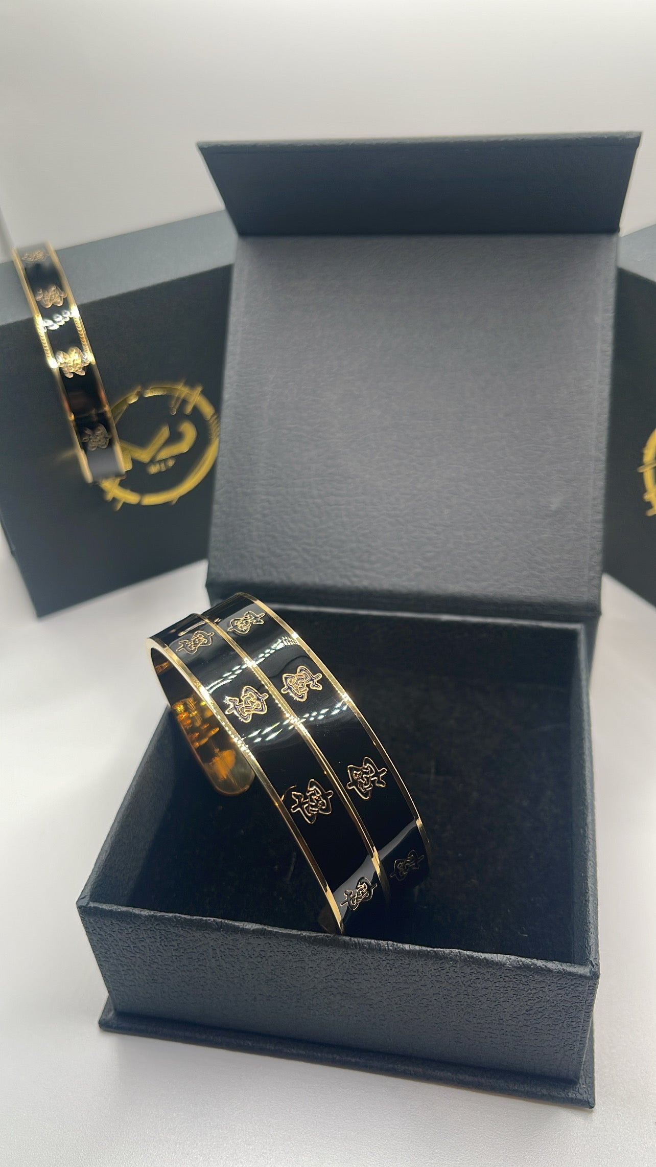 El Dinero Bracelet
