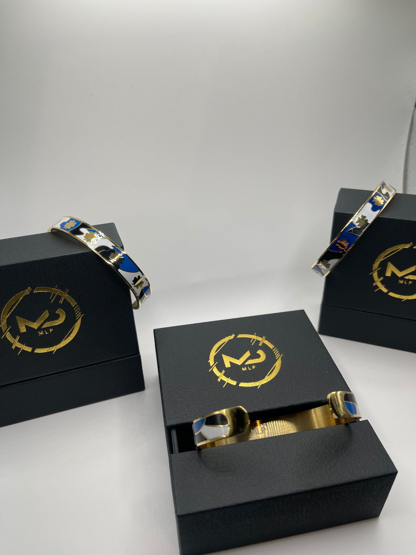 Clover Bracelet Blue Camo π