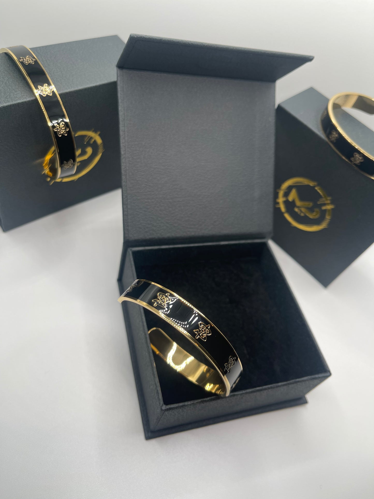 El Dinero Bracelet