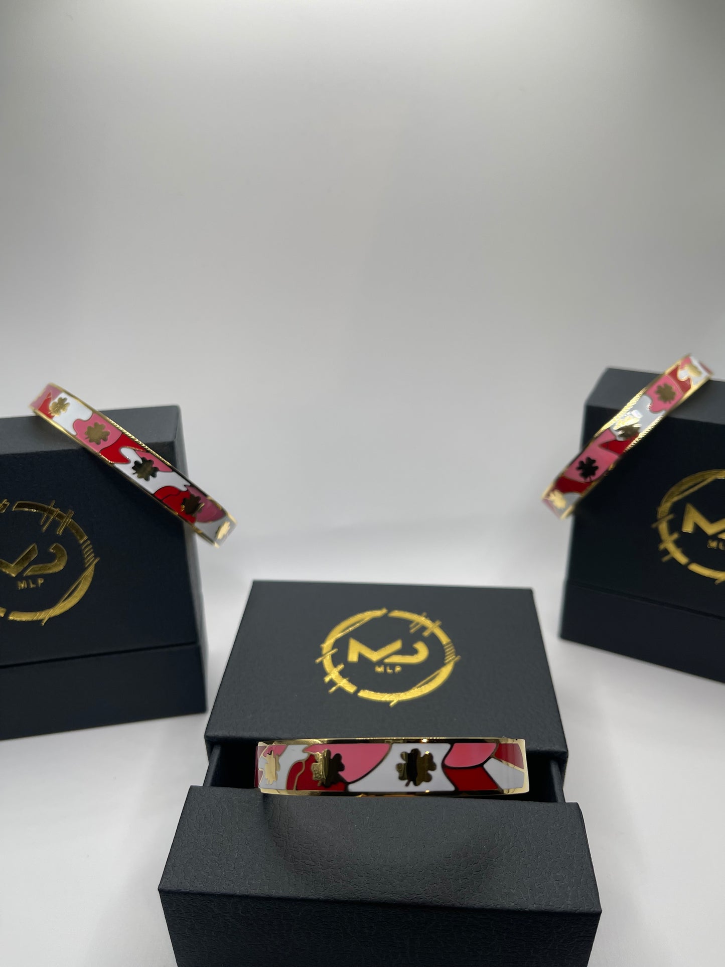Clover Bracelet Pink Camo π