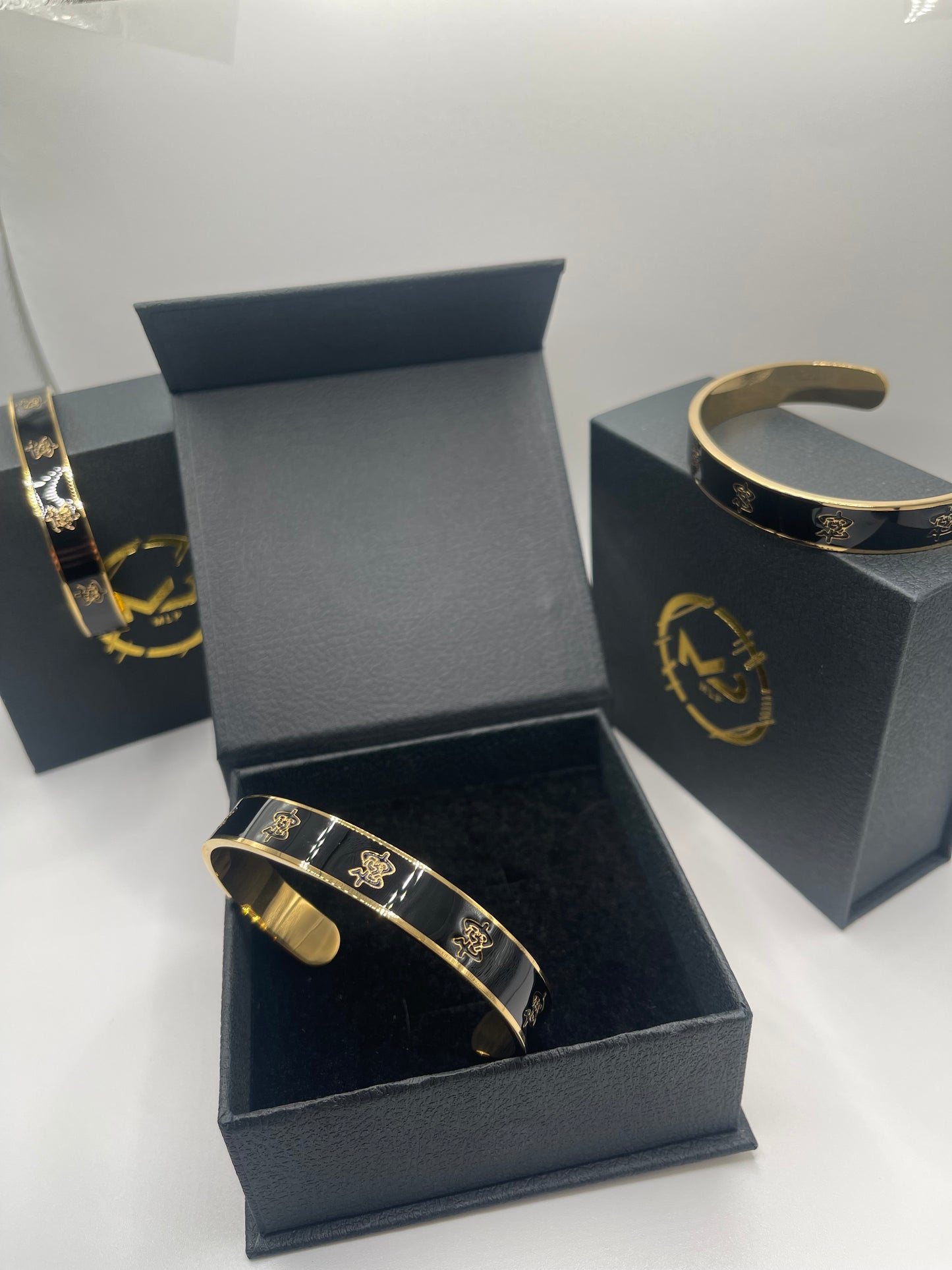 El Dinero Bracelet