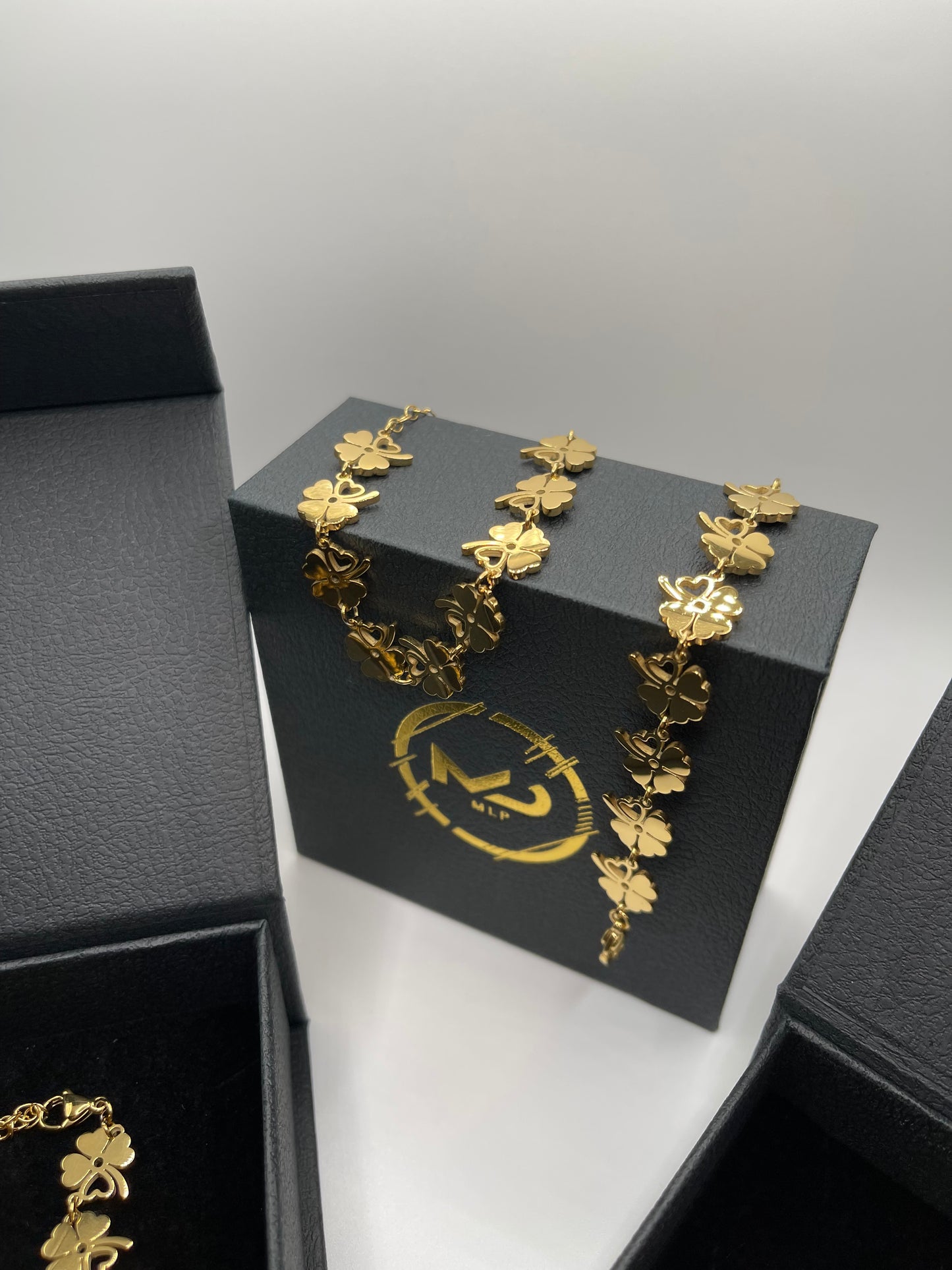 MLP Gold Clover Bracelet, 10 Motifs