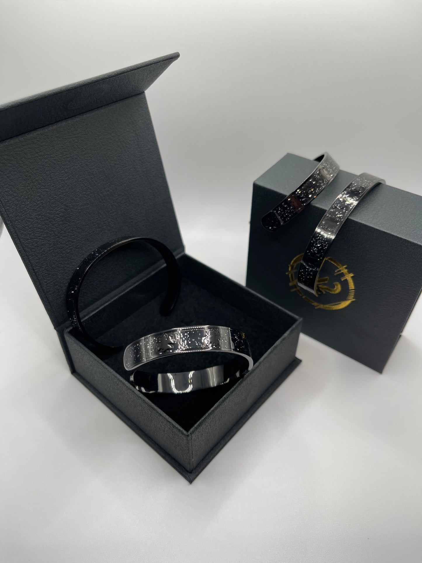 MLP Full Black Clover Bracelet 🍀